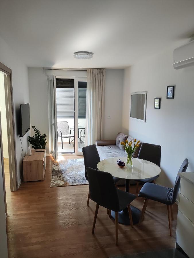 Empress Apartment Split Exterior photo